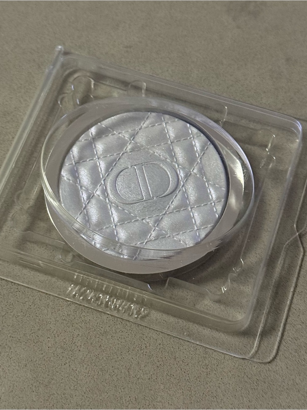 05 Dior Forever Glow Luminizer